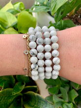 Load image into Gallery viewer, Howlite Bracelet
