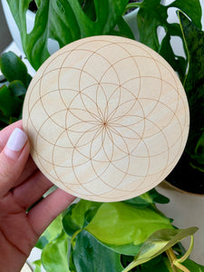 Wooden Crystal Grid Plate